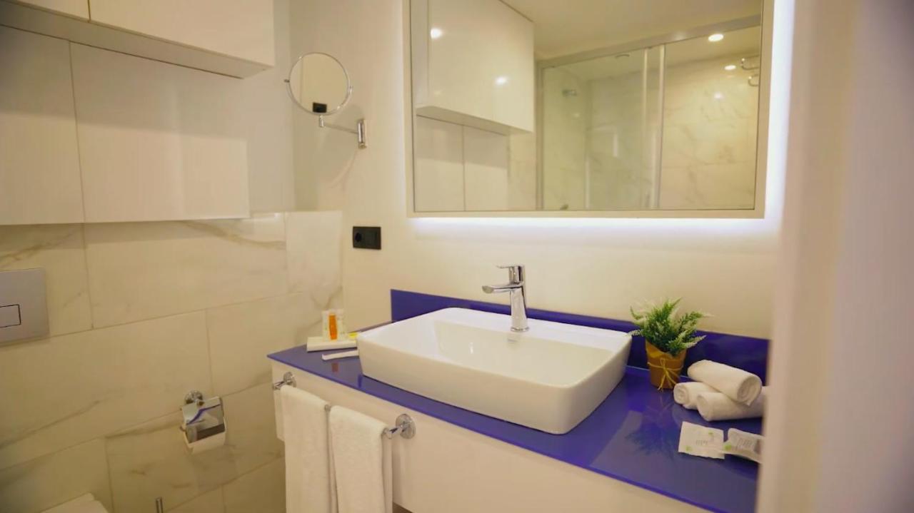 Orbi City Suite Sea View In Batumi Aparthotel Zewnętrze zdjęcie
